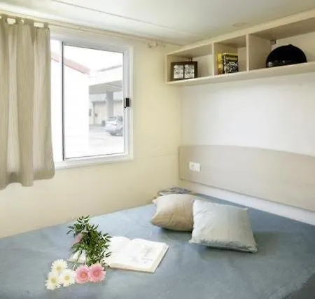 Seaside Mobile Homes *